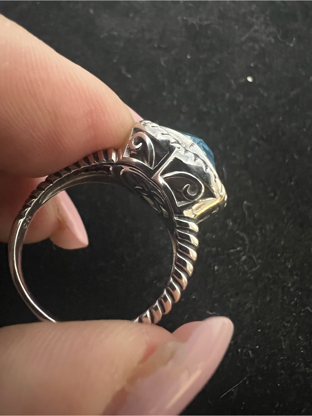 925 STERLING SILVER BLUE TOPAZ (Cz) HEART ROPE BAND RING - Picture 3 of 9